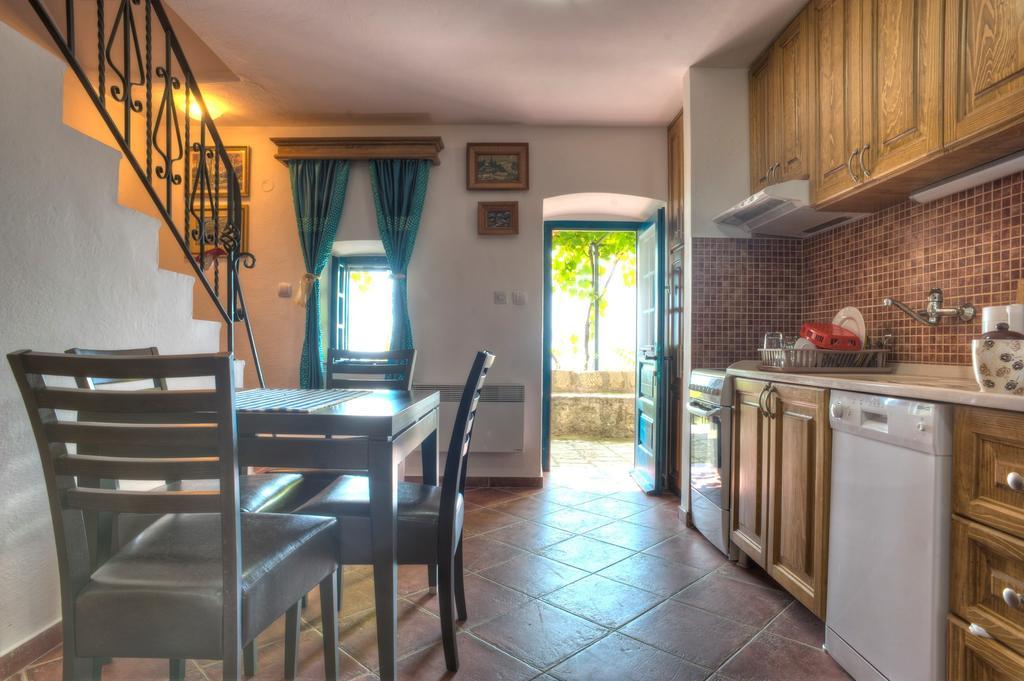 Holiday Home Neda Светі-Стефан Номер фото